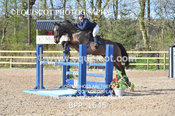 BPP_1645 - CLASS 18 SUN Senior Newcomers/ 1.10m Open