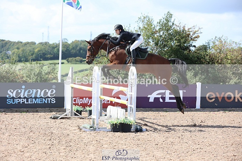 250913-142001-07334 - Cls 25 1.05m Amateur Quali