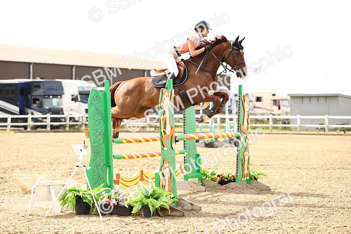 SBM_000302 - Class 14 - GFS Senior Newcomers - 1.10m