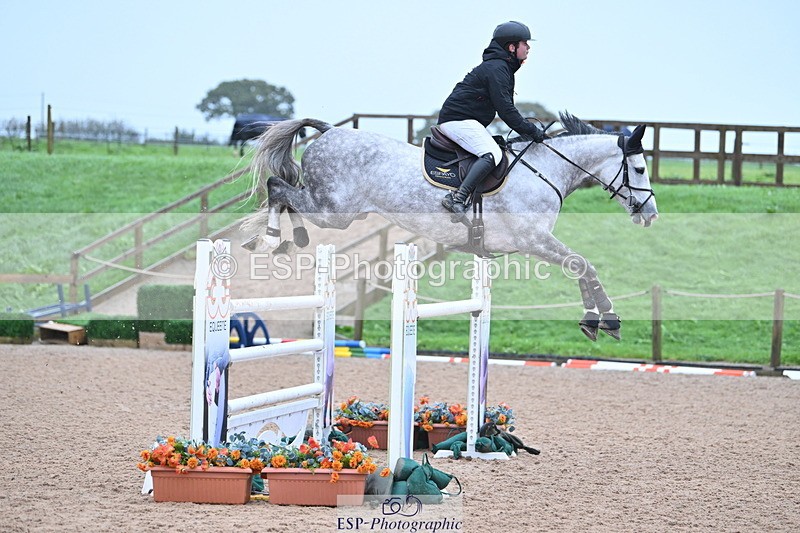 231013A-161356-03251 - Cls 10 National 1.30m Open