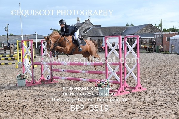 BPP_3519 - CLASS 36 SUN Senior British Novice/ 90cm Open