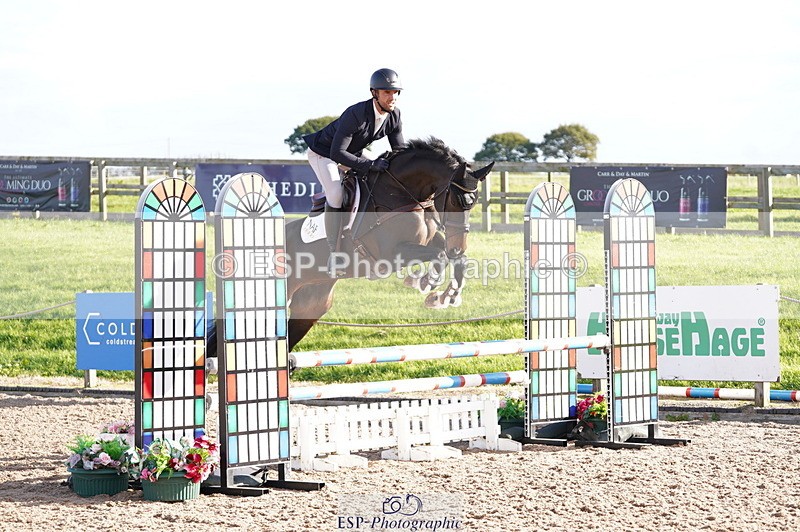 241004A-101312-00042 - Fri 01 Snr Disco & 1.00m Open