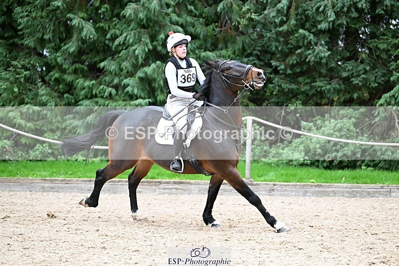 241117-143740-04658 - Cls 3 90-95cm 14.00 to 15.00