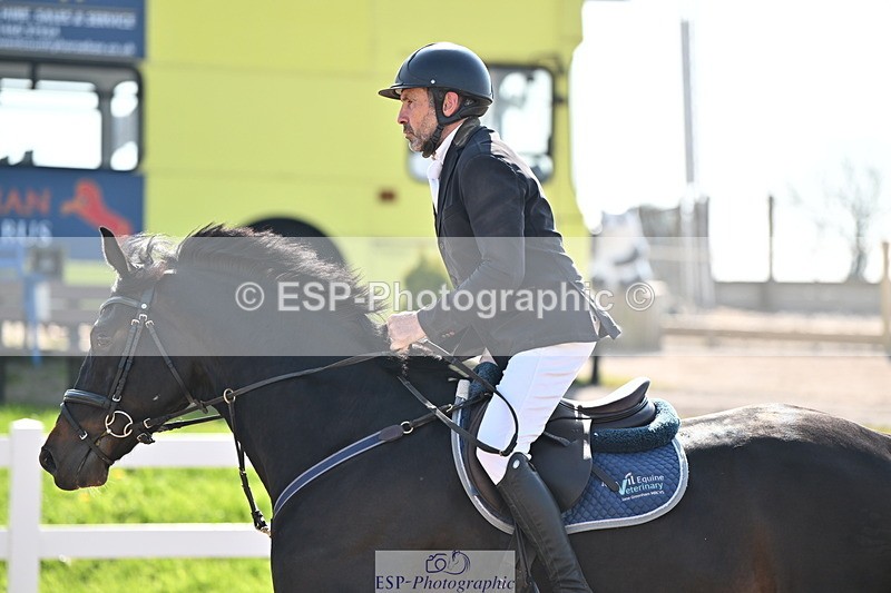 240509A-095353-00282 - Cls 1 British Novice and 90cm Open