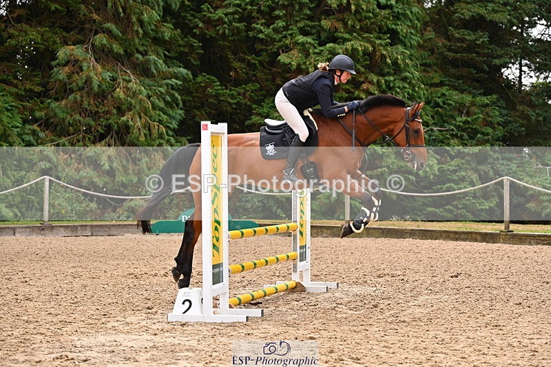 250817A-104544-03923 - Cls 16 Snr British Novice