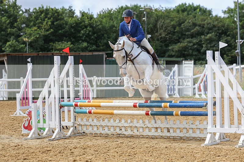 3E7A9800 - Class 8: 80cm Senior