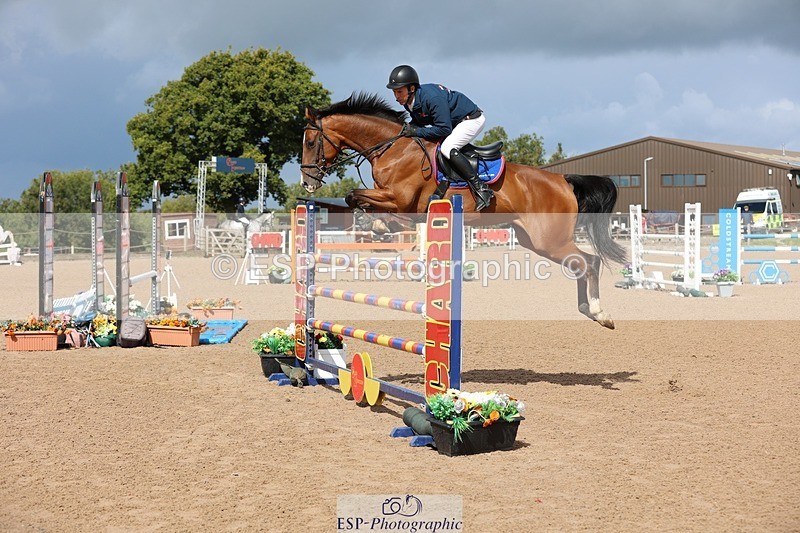 250911-121809-01401 - Cls 3 Snr Foxhunter