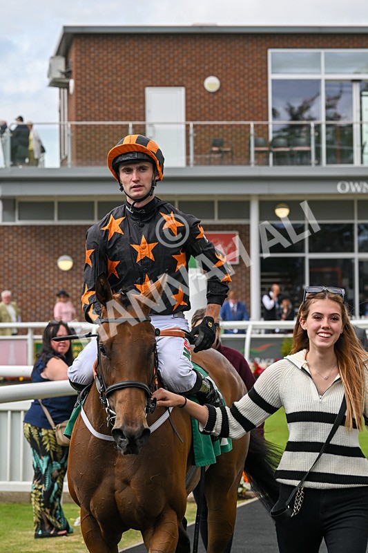 090824-Race 3-South Parade-4529 - Race 3