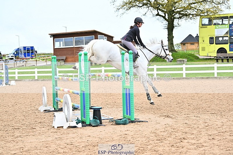 240501A-141627-01002 - Cls 8 Snr Foxhunter and 1.20m Open