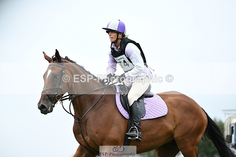 240831A-154006-04916 - 274-Becca.Robinson-VINNIE.SPARKLES