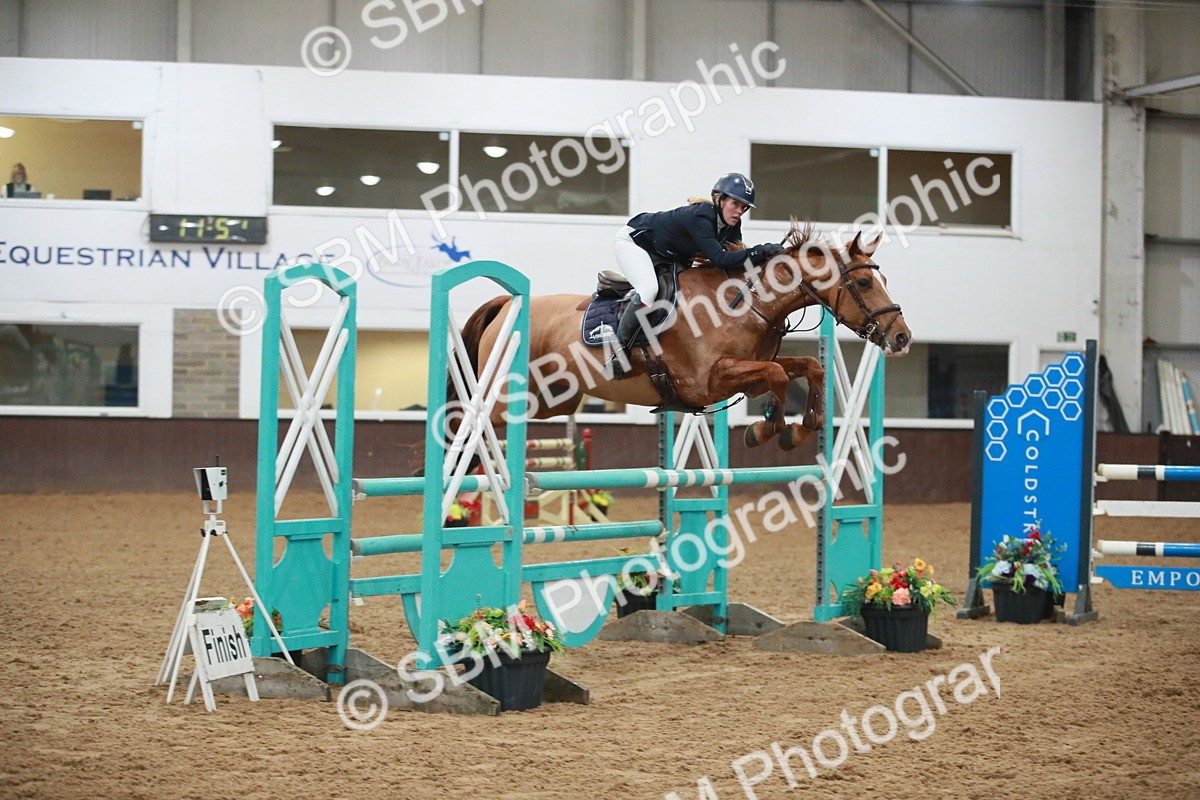 SBM_001233 - Class 4 - Senior Newcomers - 1.10m Open