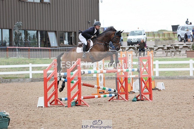 250625-160100-01596 - Cls 6 Foxhunter and 1.20m Open