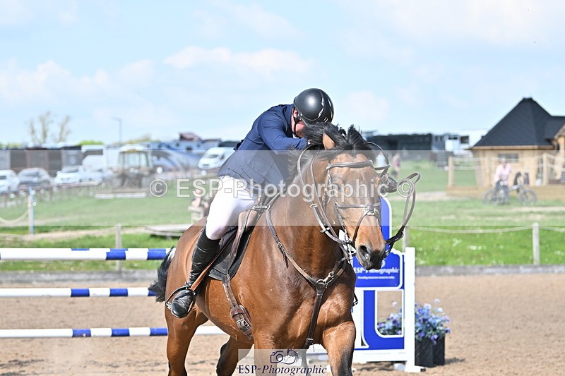 240509A-155342-03433 - Cls 12 Chard Equ Speed Derby