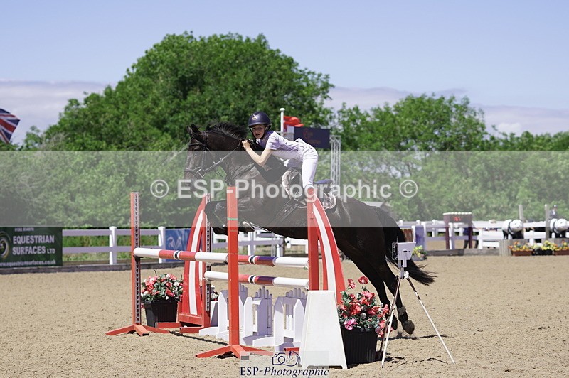 230624A-135342-01701 - Cls 25 Pony Newcomers & 1m Open