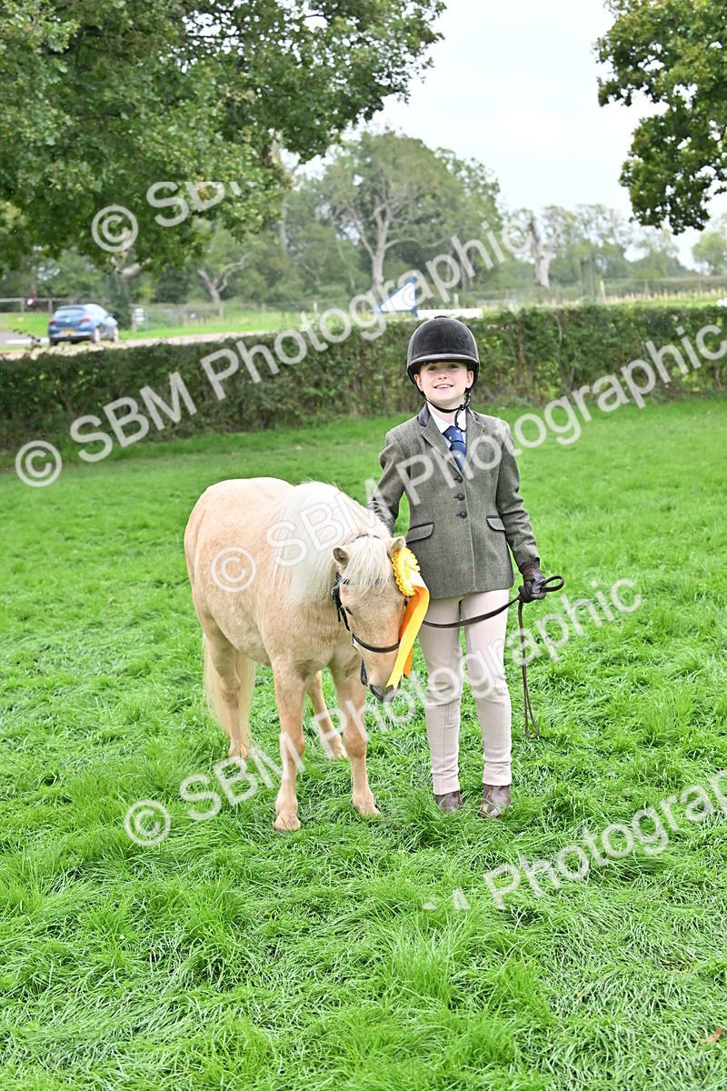 SBM_68669 - S42 - Junior Handler 9-12 Years