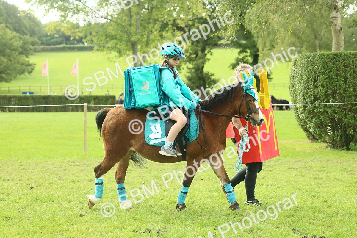 SBM_63489 - S35 - Fancy Dress Showing