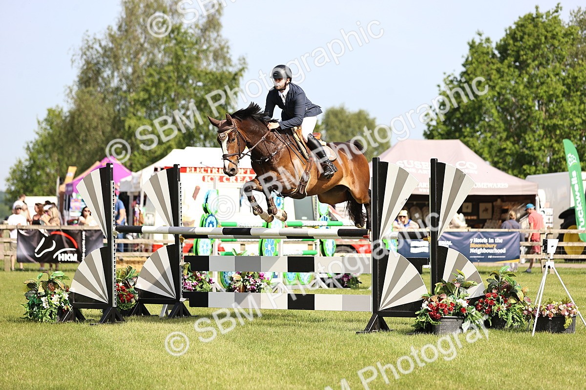 SBM_01479 - Class 200 - Martin Grant Homes Welcome Stakes 1.25m Open