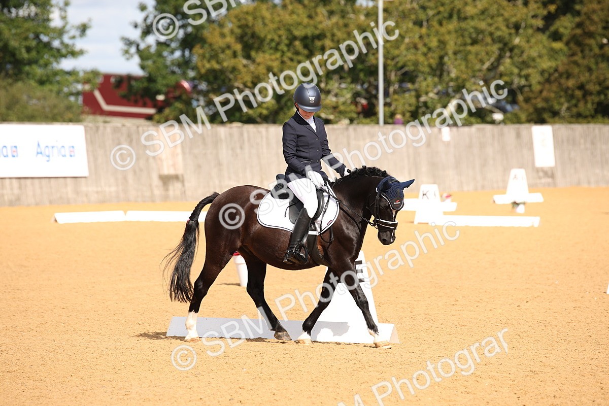 SBM_04225_D2 - Small Tour Championship - Intro C - Emma G.
