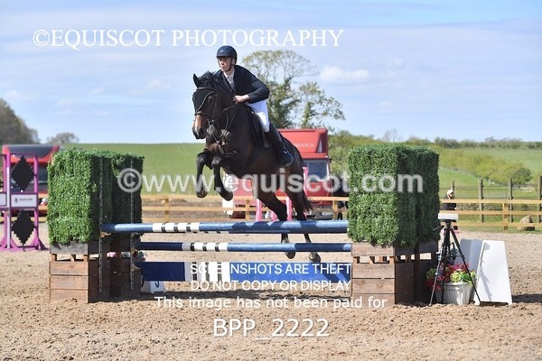 BPP_2222 - CLASS 22 SUN Senior BritiNovice/ 90cm Open