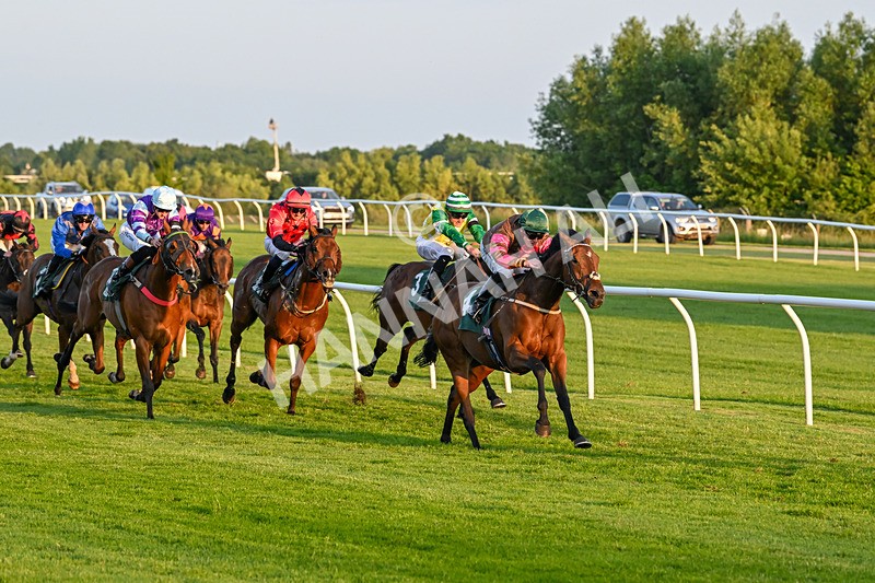 100625-Race 8-Coconut Bay-7824 - Race 8