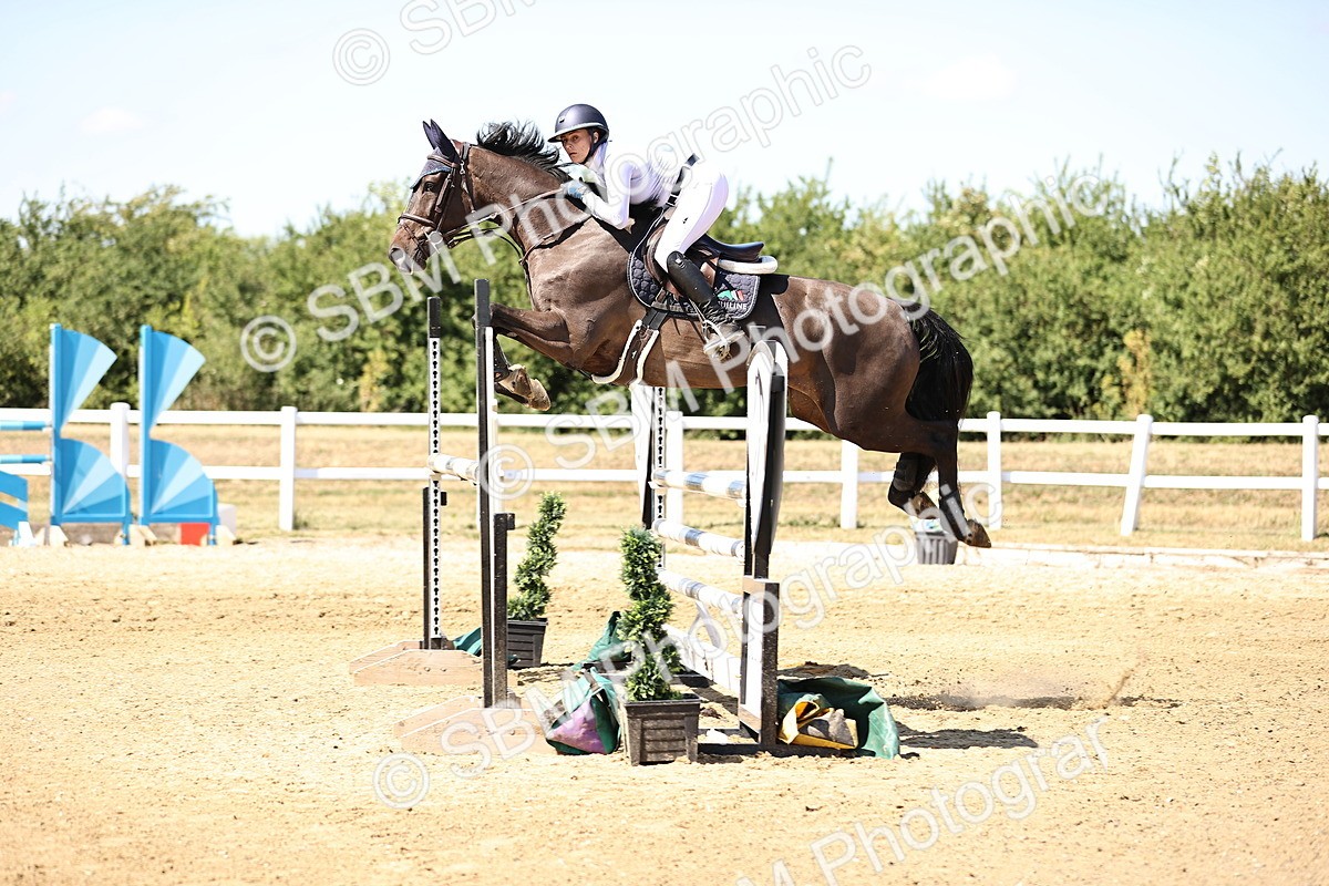 SBM_015105 - Class 16 - Senior foxhunter - 1.20m Open