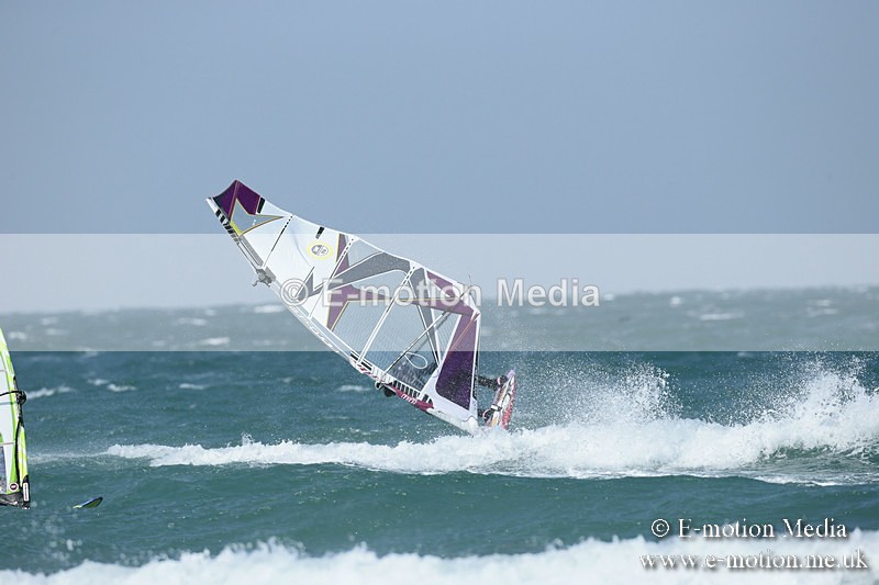 WS 020413-68 - Windsurfing