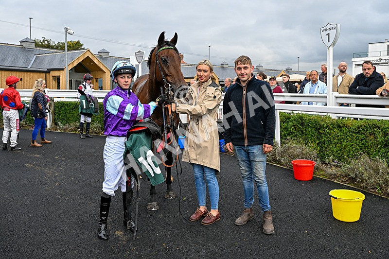 011025-Race 5-Blue Jay Way-0098 - Race 5