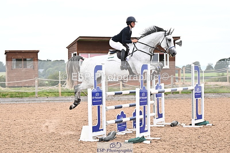 240828A-160729-01286 - Cls 5 Snr Foxhunter and 1.20m Open