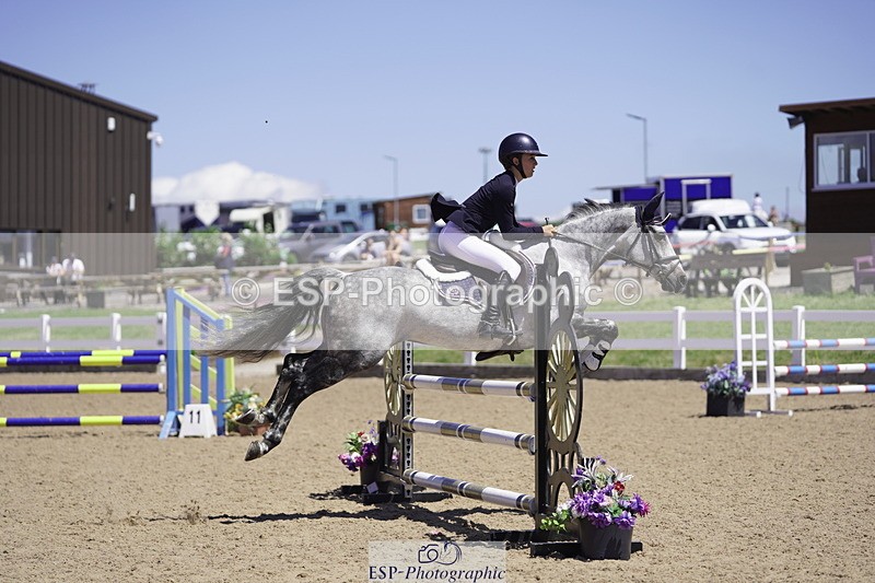 230624A-130722-01498 - Cls 24 Pony Discovery & 90cm Open