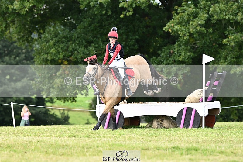 240825X-111531-31993 - 70cm XC 11.00 to 12.00