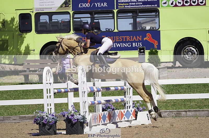 230624A-152206-02206 - Cls 26 Pony Foxhunter & 1.10m Open