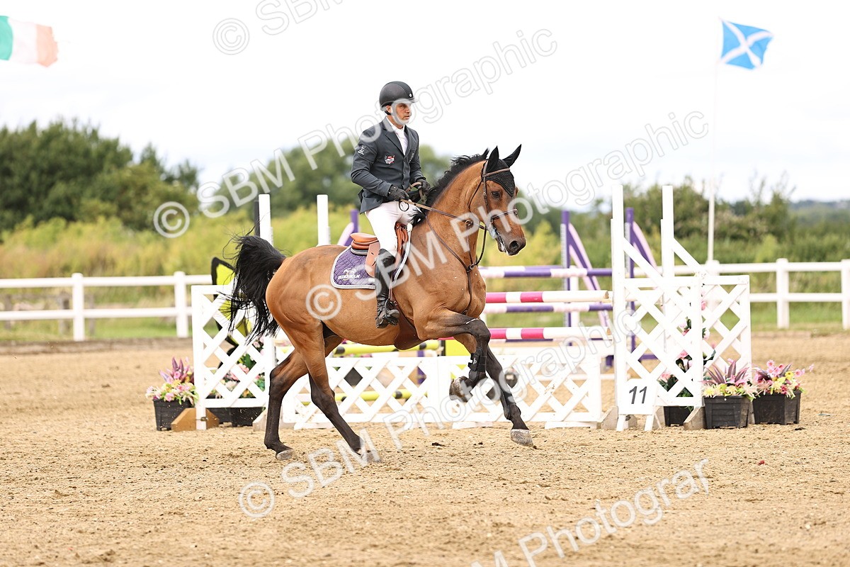 SBM_003341 - Class 21 - Senior Newcomers - 1.10m