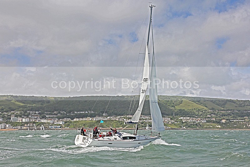 160702 MADELINE GBR3214L - ROUND THE ISLAND Y92A2305_E - ROUND THE ISLAND 2016