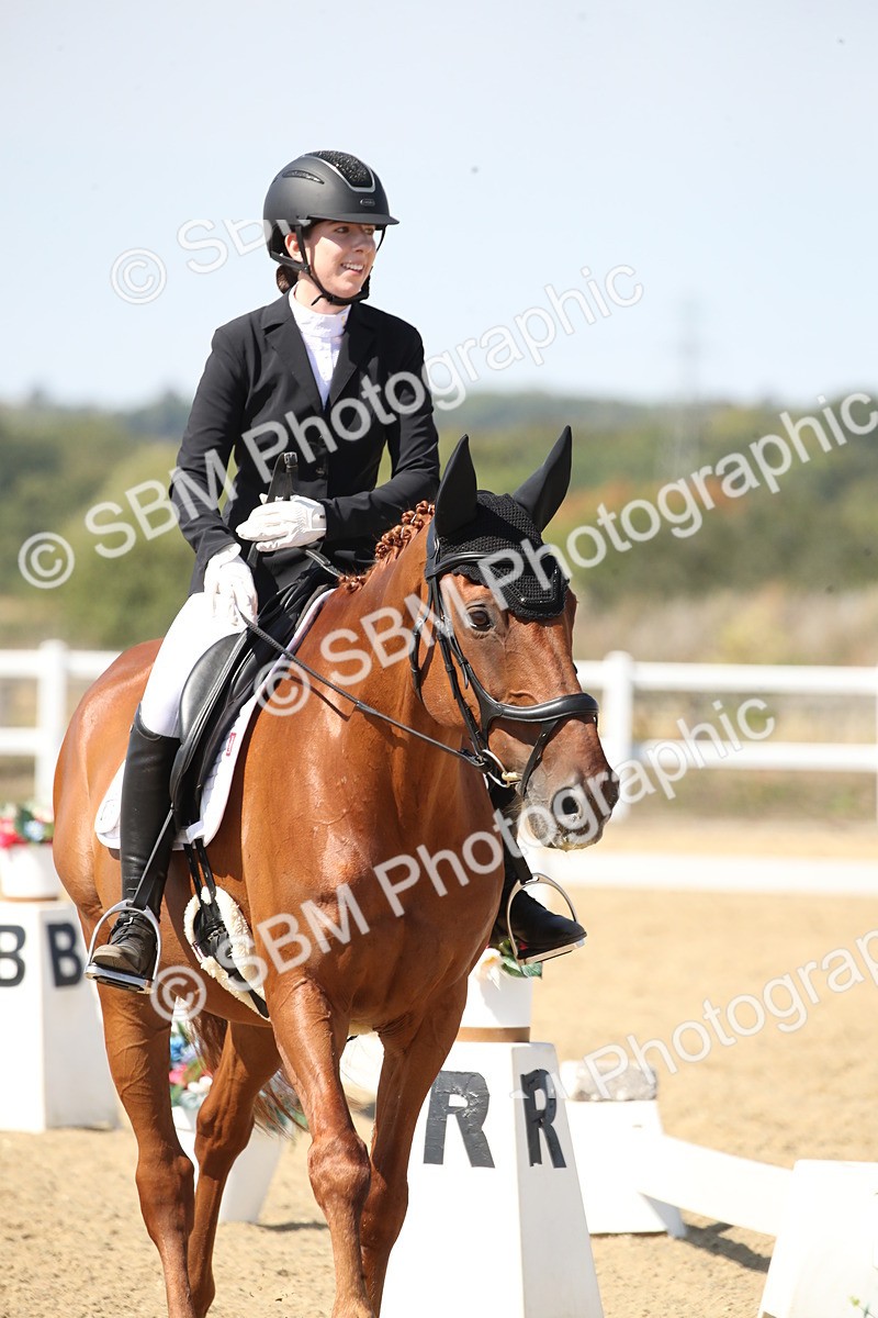 SBM_005140 - Class 11 - Novice 5 - 11.41-12.58