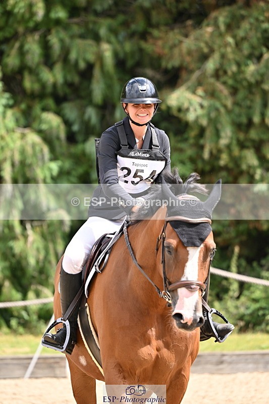 250802A-134302-03364 - F-254-Lucie.Bouchet-HALLOWEEN.NOUV