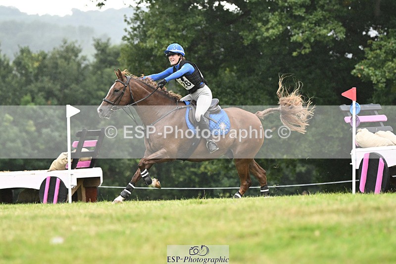 240825X-164915-37361 - 80cm XC 16.30 to 17.30