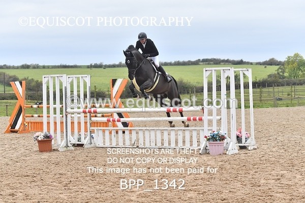 BPP_1342 - CLASS 16 SUN Senior Newcomers/ 1.10m Open