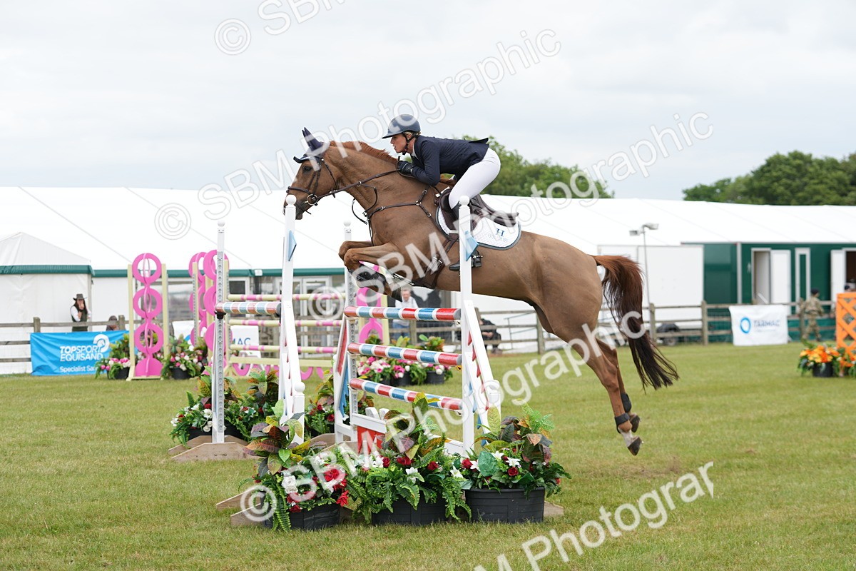 SBM_06480 - Class 202 - National 1.40m Open