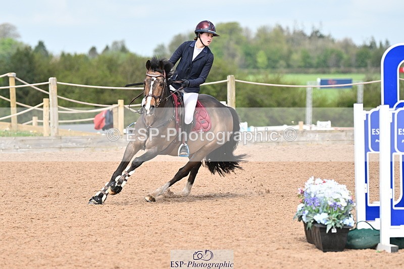 240506A-111500-08482 - Cls 3  Pony Discovery & 90cm Open