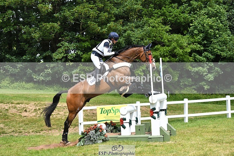 230528-141841-17841 - 474-LONDON_52-Laura_Collett-XC