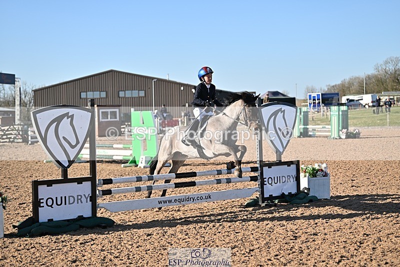 250401-172800-00431 - 70cm classes