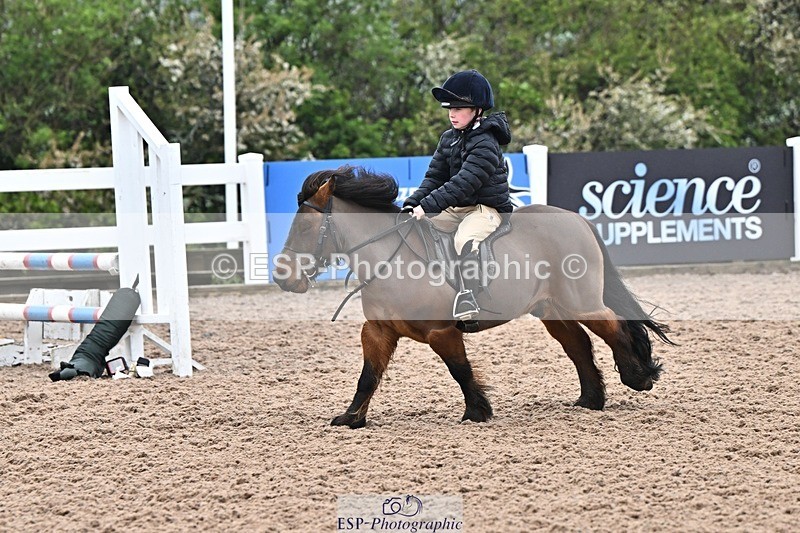260414-150506-00010 - Cls 1+2 Clear Round 40cm and 50cm