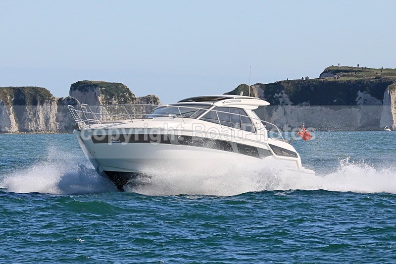 170813 QUACKERS - BAVARIA SPORT 400 1Y3A5419 - Motorboats - Hardtop