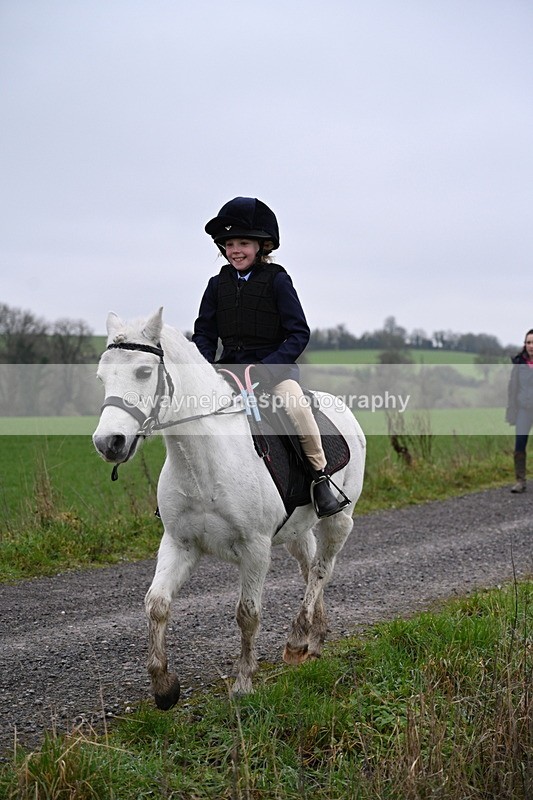 WJ7_9807 - Walk out..