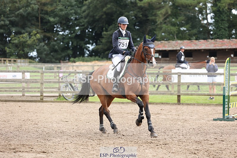 240804-164043-17001 - 751-Jess_Rimmer-SIR_HENRY_HALL