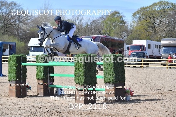 BPP_2118 - CLASS 21 SUN Senior 1.30m Open RHS Young Masters