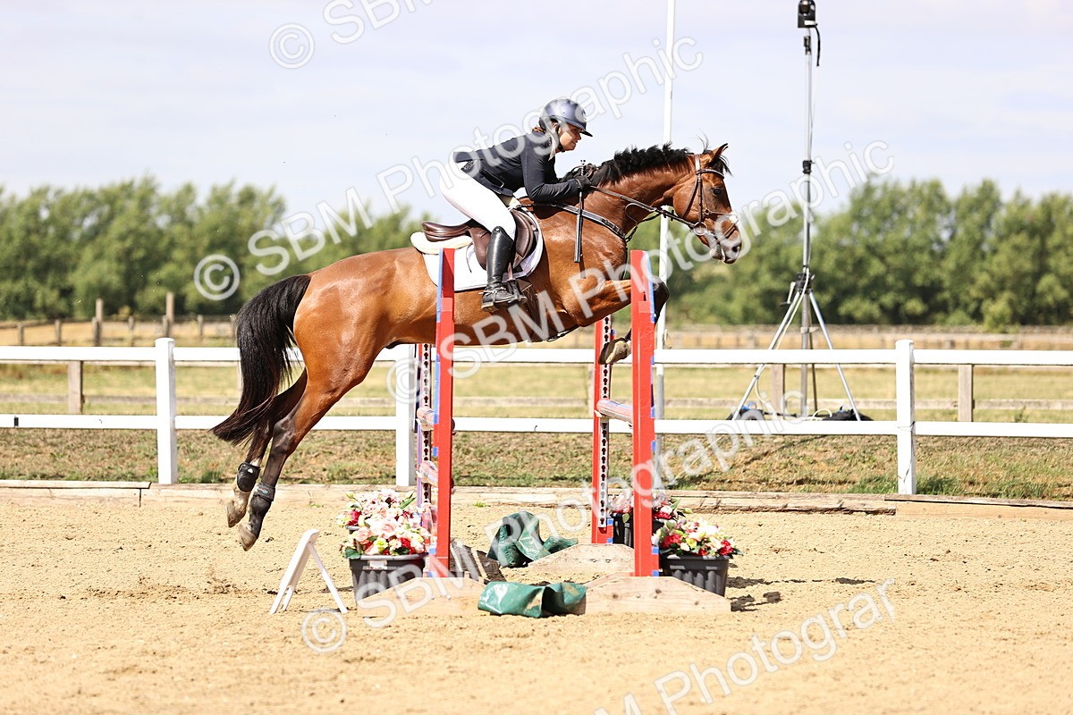 SBM_009807 - Class 8 - Senior Newcomers - 1.10  Open