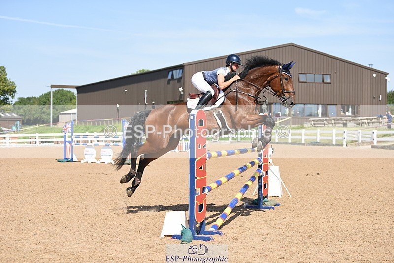 230906A-135444-00518 - Foxhunter & 1.20m Open