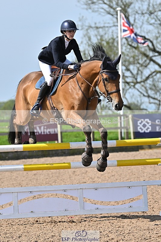 240509A-103713-00930 - Cls 8 Foxhunter