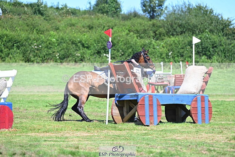 240811A-131042-03741 - 126-